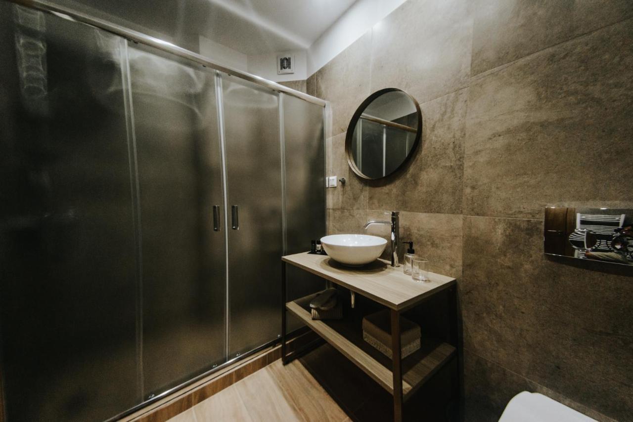 Voulis Attico Rooms & Apartments Афины Экстерьер фото