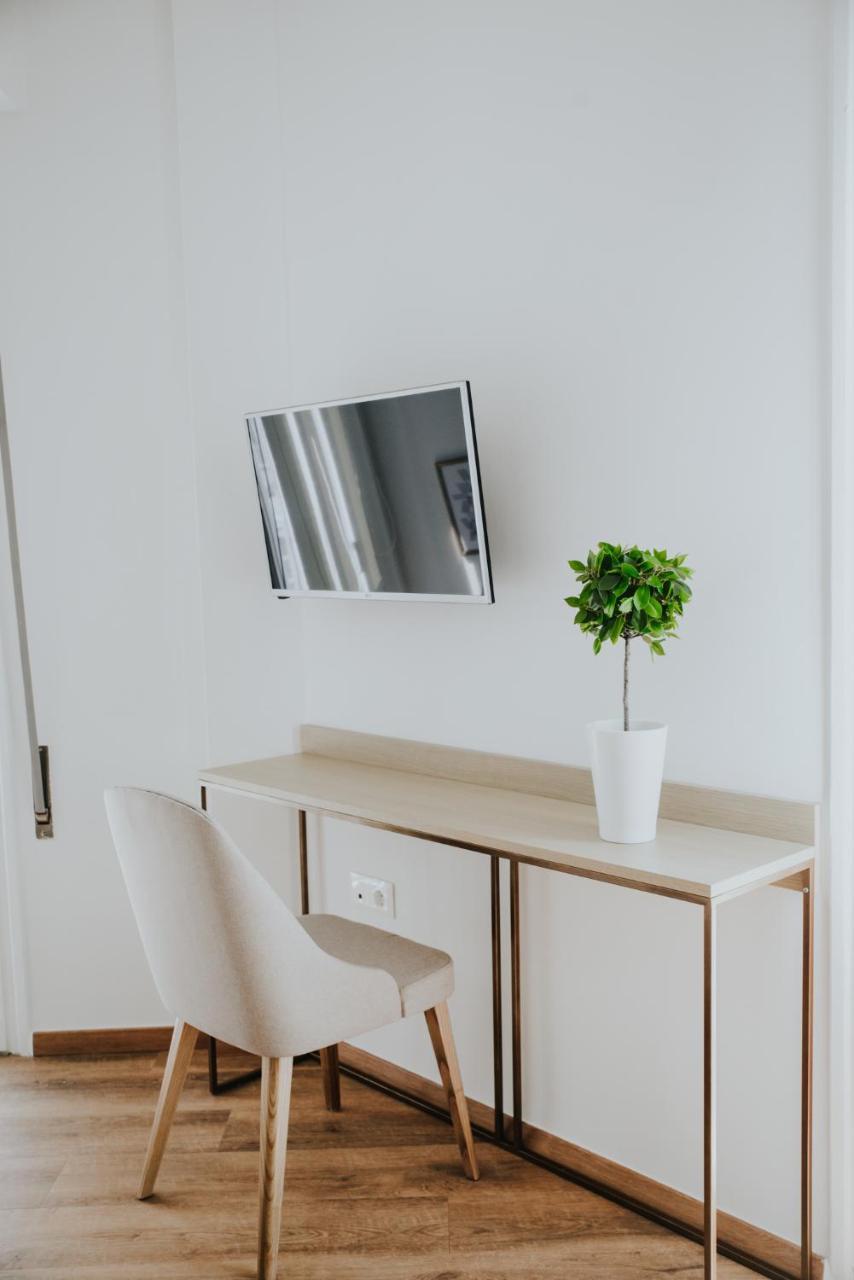 Voulis Attico Rooms & Apartments Афины Экстерьер фото